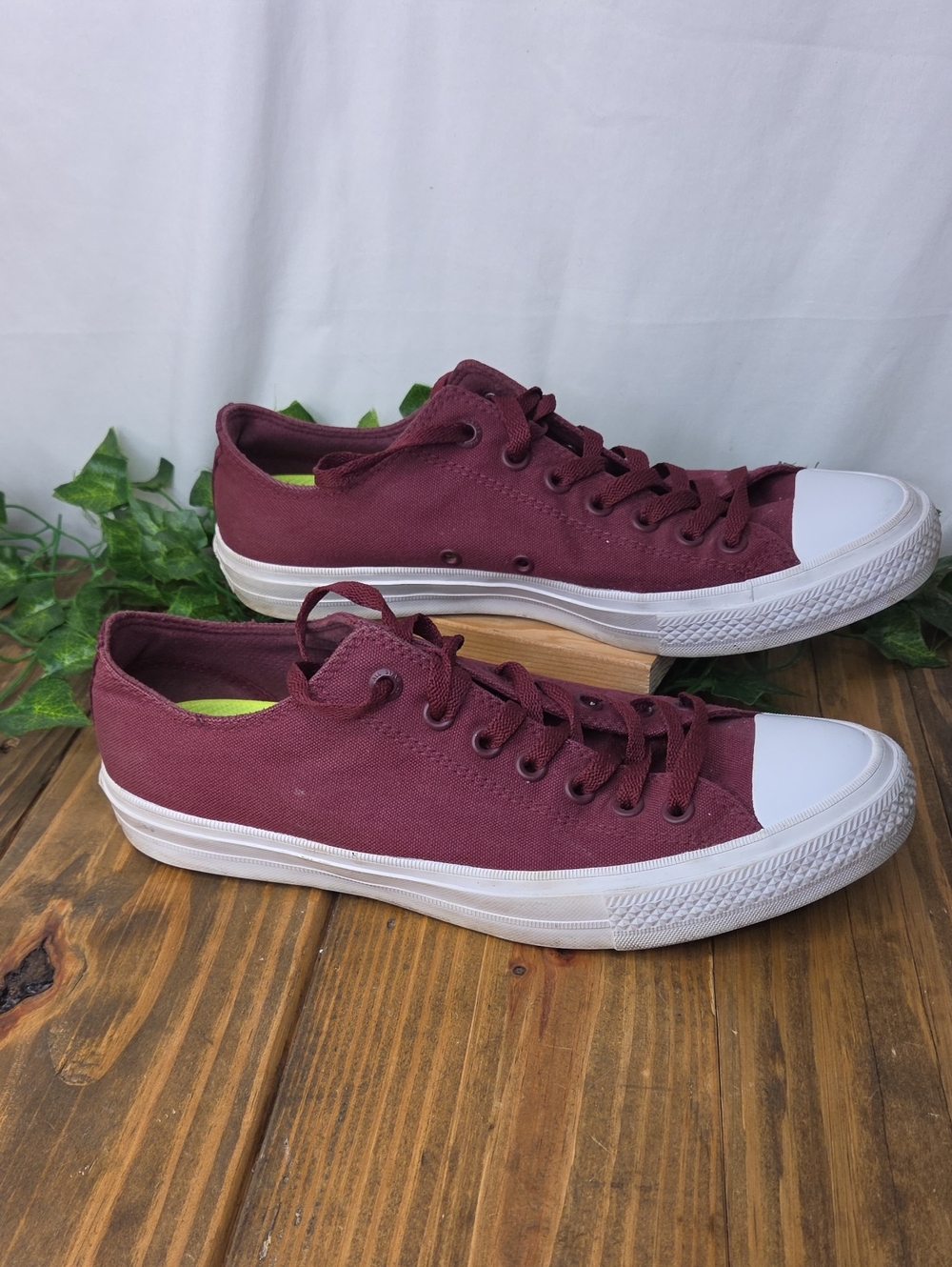 Converse. All Star. Chuck Taylor II.  Excellent Condition. Men's Size 9.5. - Picture 2 of 9